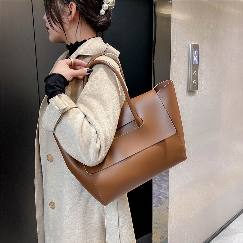 Women Shoulder Bags