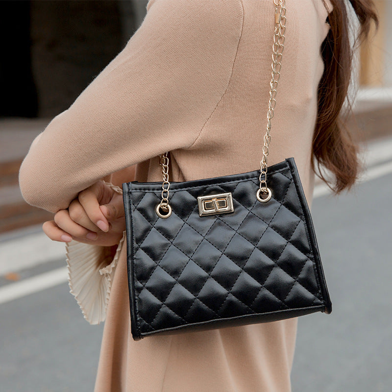 Mini Chain Shoulder